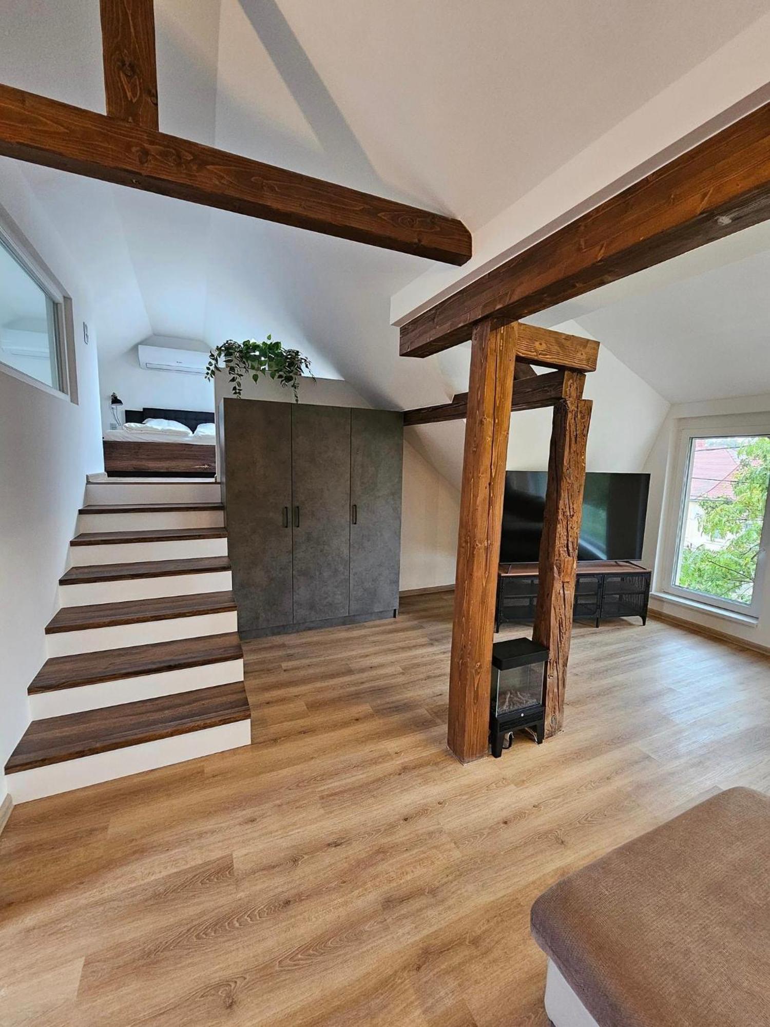 MosonmagyaróvárMi Casa Rusticaアパートメント エクステリア 写真